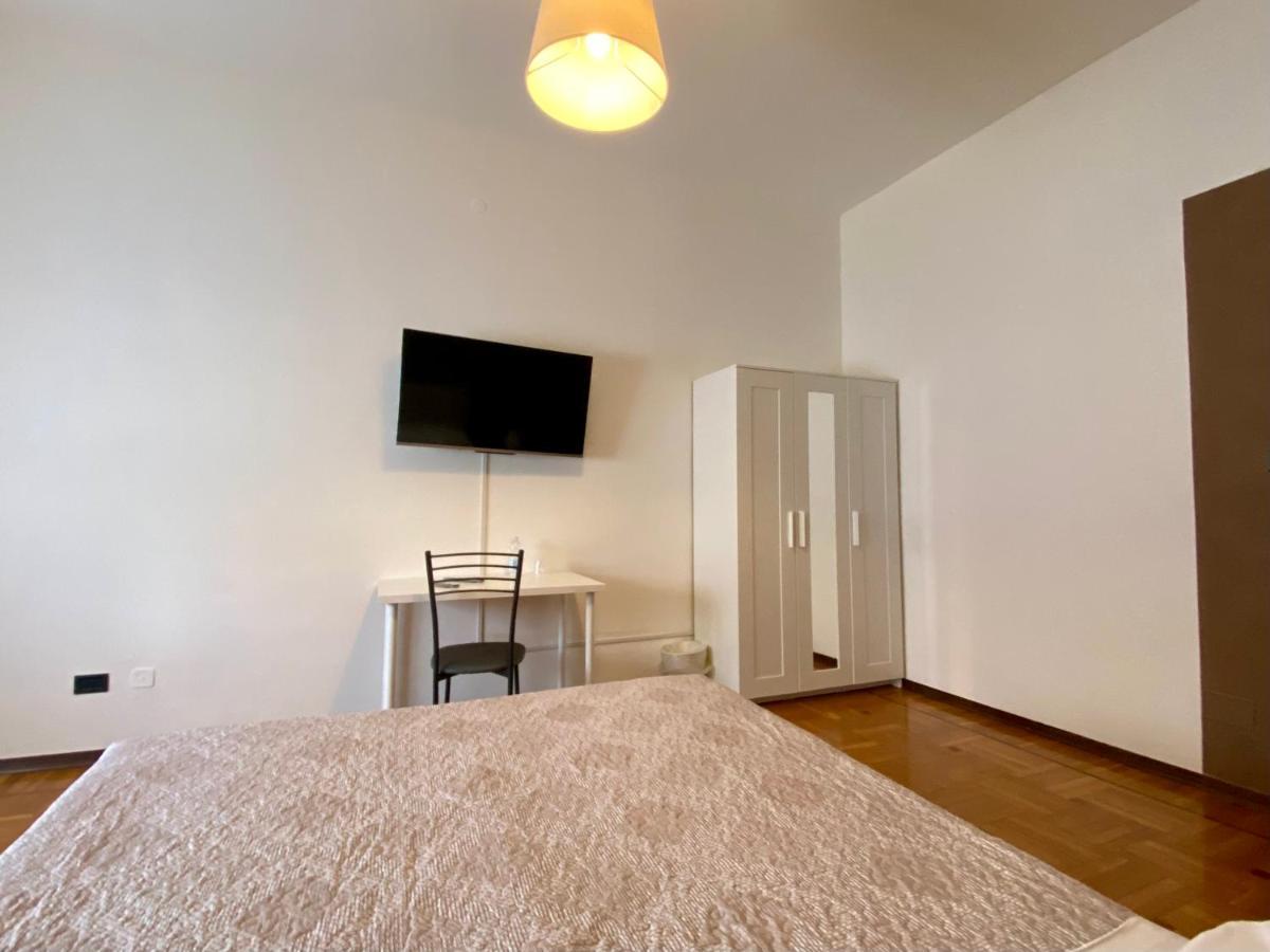 5Th Apartment Cuneo Esterno foto
